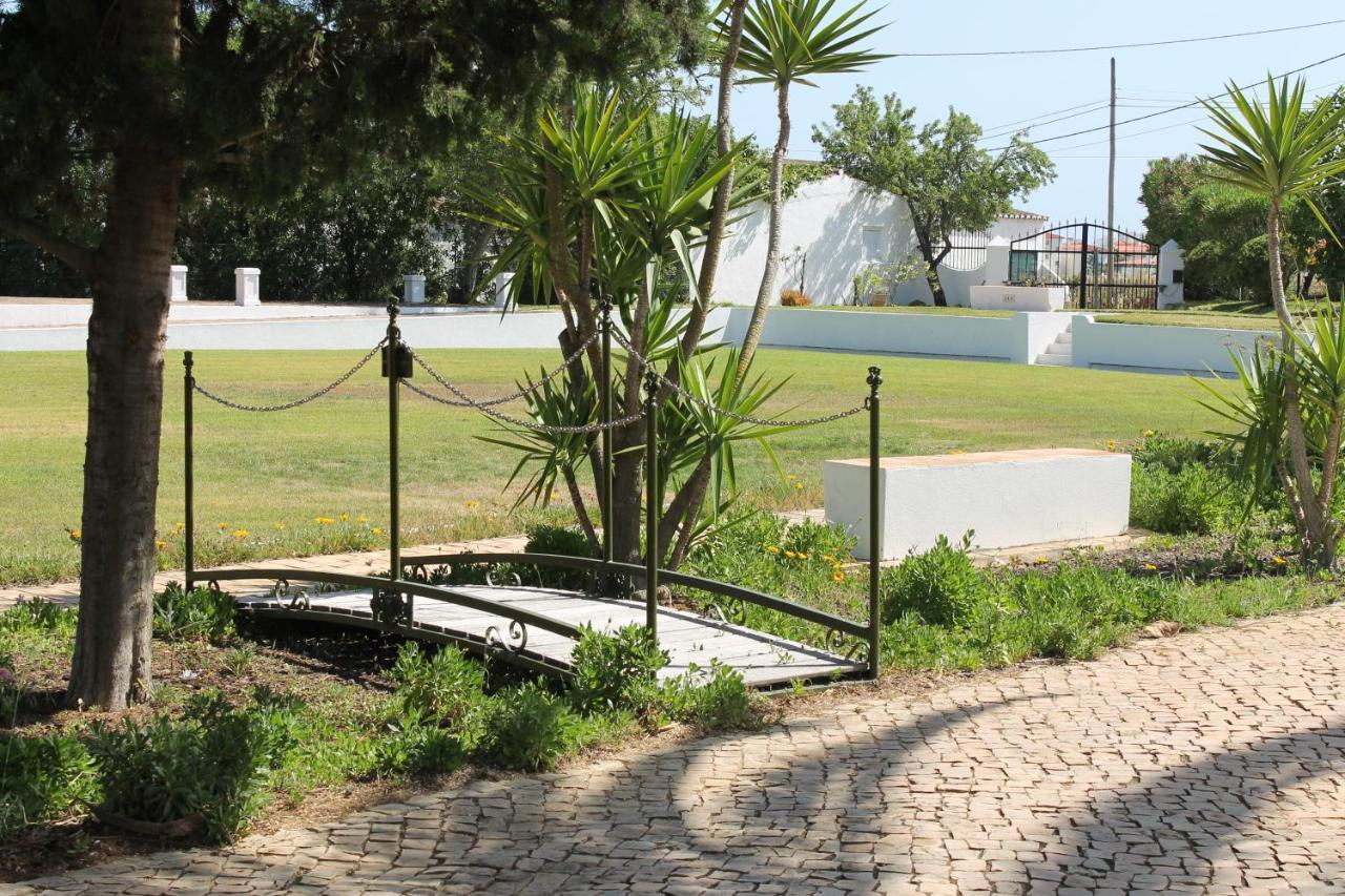 Casa Beachcomber Le Jardin Des Arts Лагос Екстериор снимка