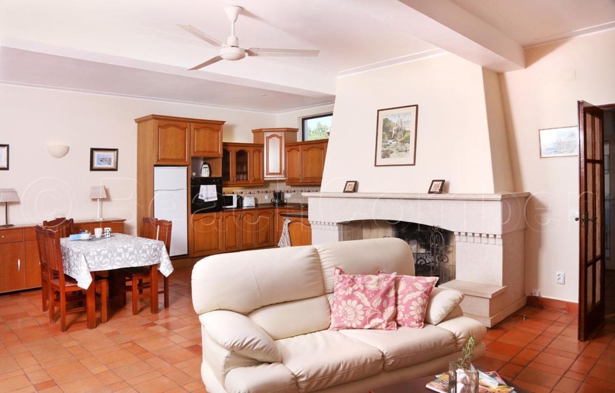 Casa Beachcomber Le Jardin Des Arts Лагос Екстериор снимка